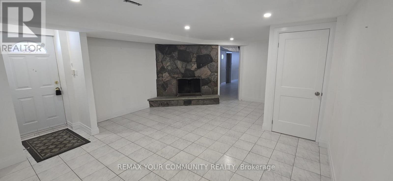 Bsmt - 108 Rowntree Mill Road, Toronto, Ontario  M9L 1C6 - Photo 3 - W12704778