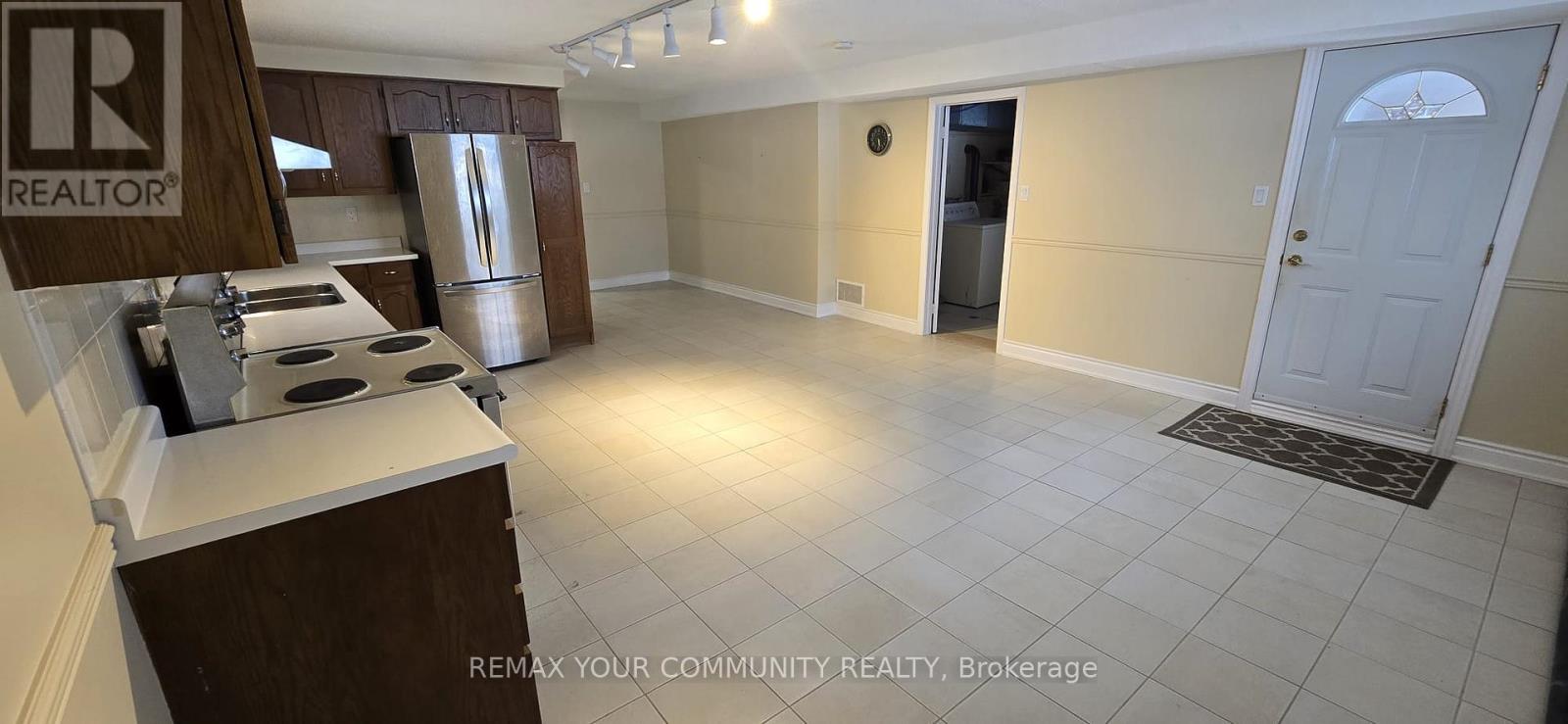 Bsmt - 108 Rowntree Mill Road, Toronto, Ontario  M9L 1C6 - Photo 7 - W12704778