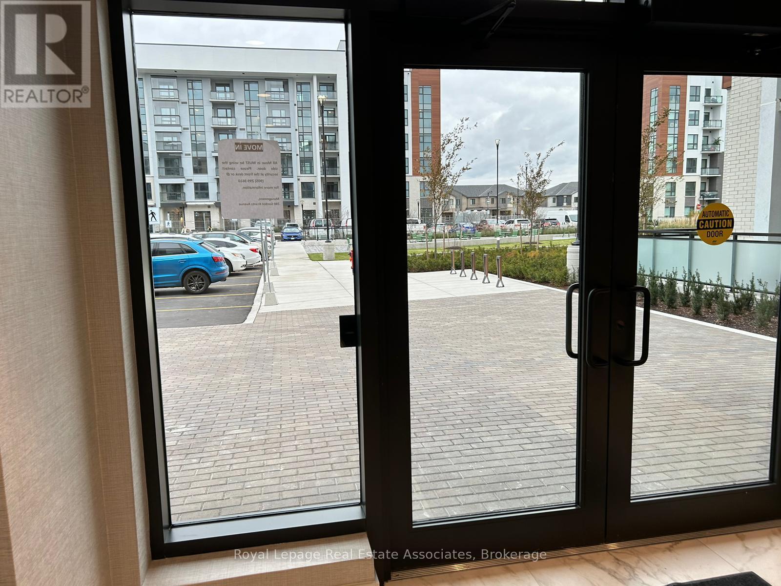 416 - 480 Gordon Krantz Avenue, Milton, Ontario  L9E 1Z4 - Photo 2 - W12791362