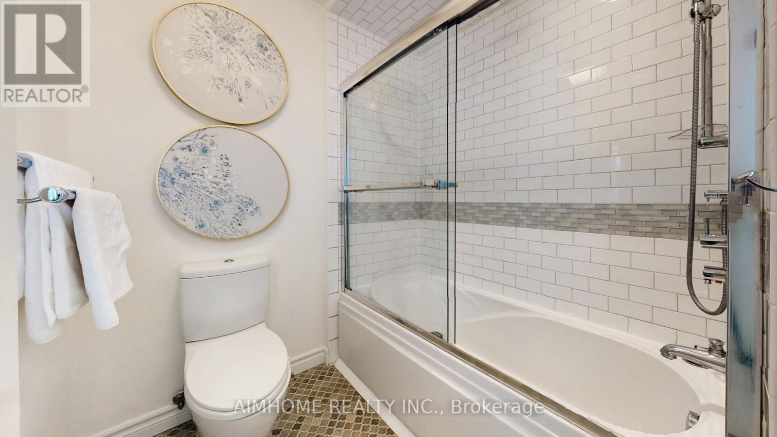 131 Castle Crescent, Oakville, Ontario  L6J 5H4 - Photo 34 - W12791414