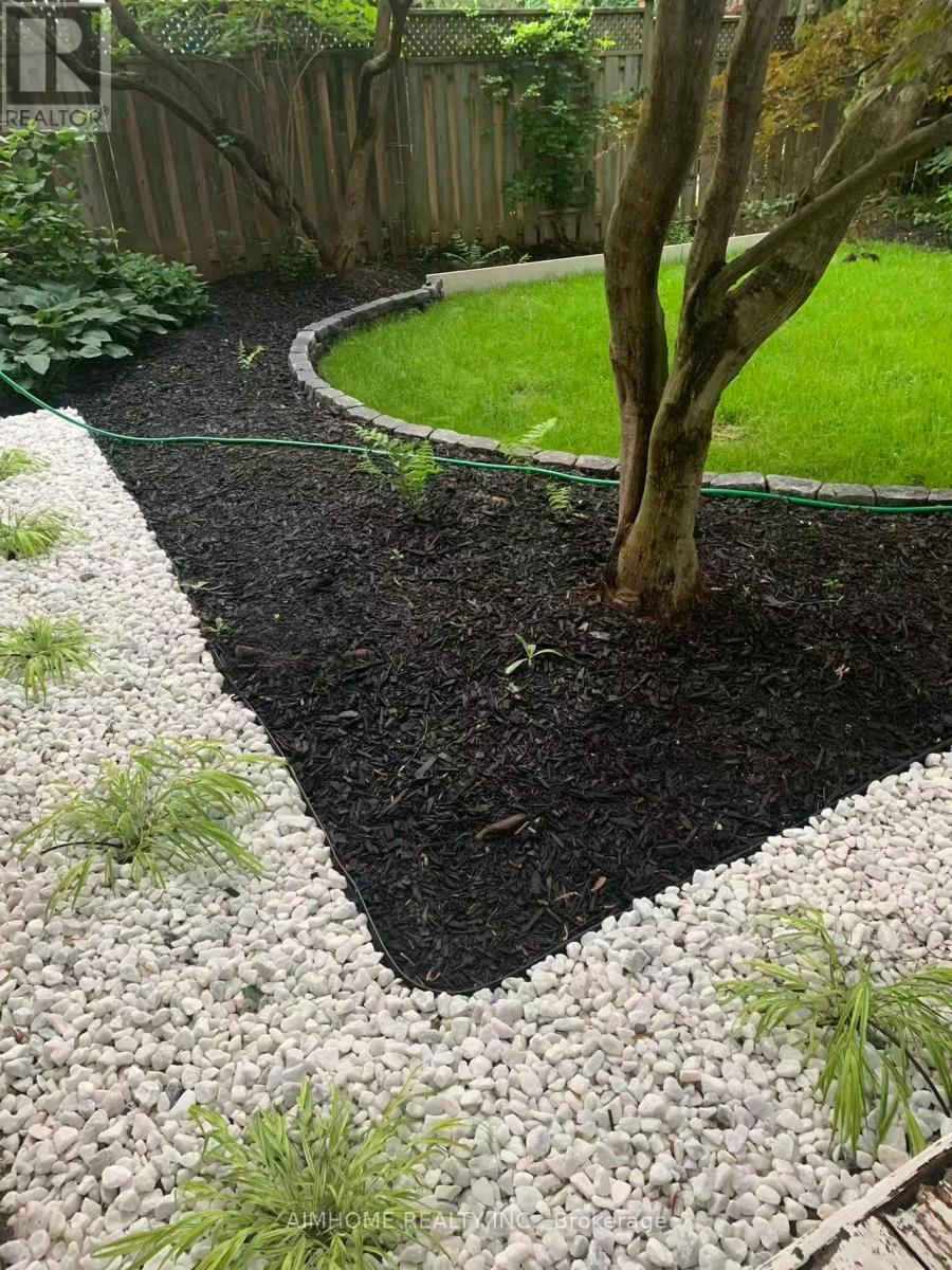 131 Castle Crescent, Oakville, Ontario  L6J 5H4 - Photo 48 - W12791414