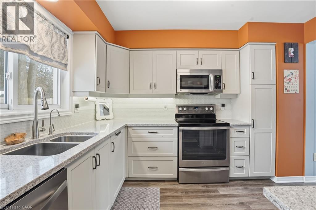 374 Queen Street E, Fergus, Ontario  N1M 1T4 - Photo 16 - 40799535