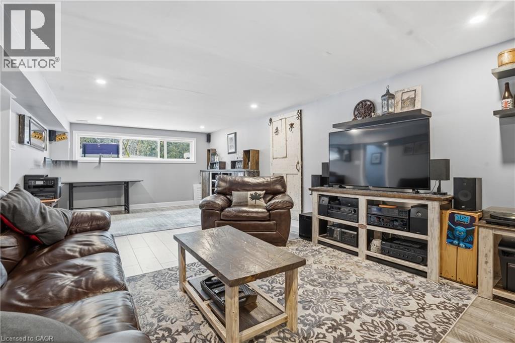 374 Queen Street E, Fergus, Ontario  N1M 1T4 - Photo 28 - 40799535