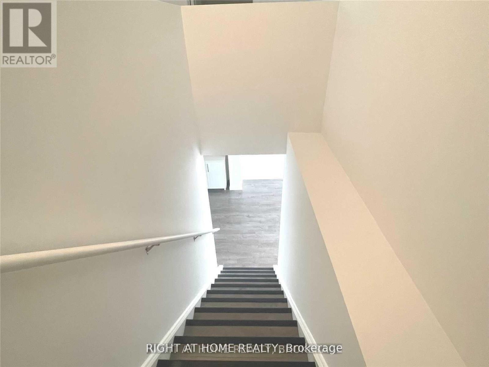 351 Chaffey Street, Welland, Ontario  L3B 0K5 - Photo 12 - X12791406