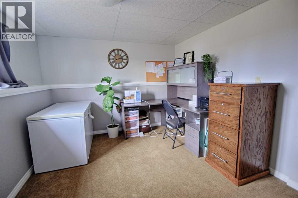 109 3 Avenue E, Barnwell, Alberta  T0K 0B0 - Photo 21 - A2286673