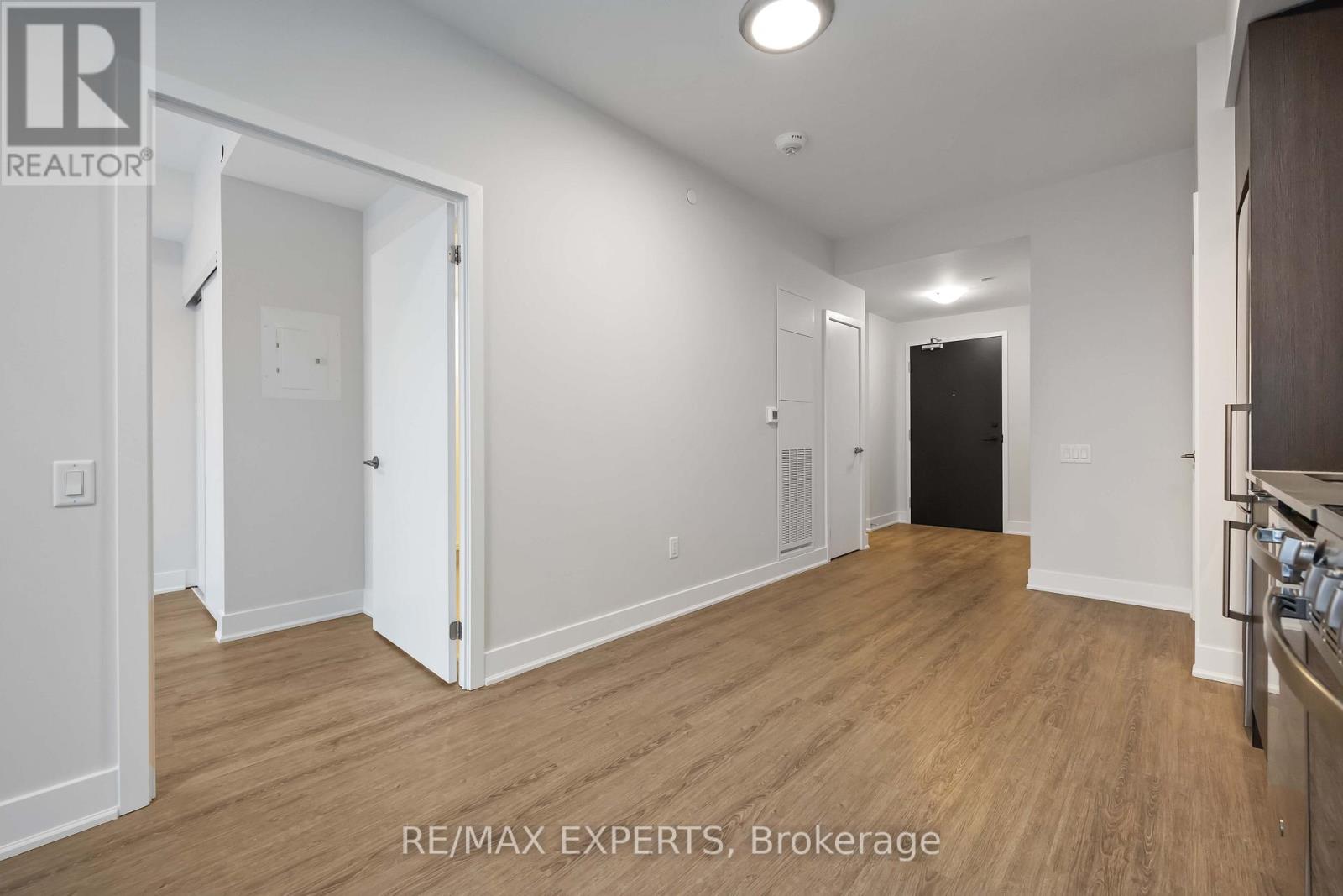 606 - 185 Deerfield Road, Newmarket, Ontario  L3Y 0G7 - Photo 19 - N12689342