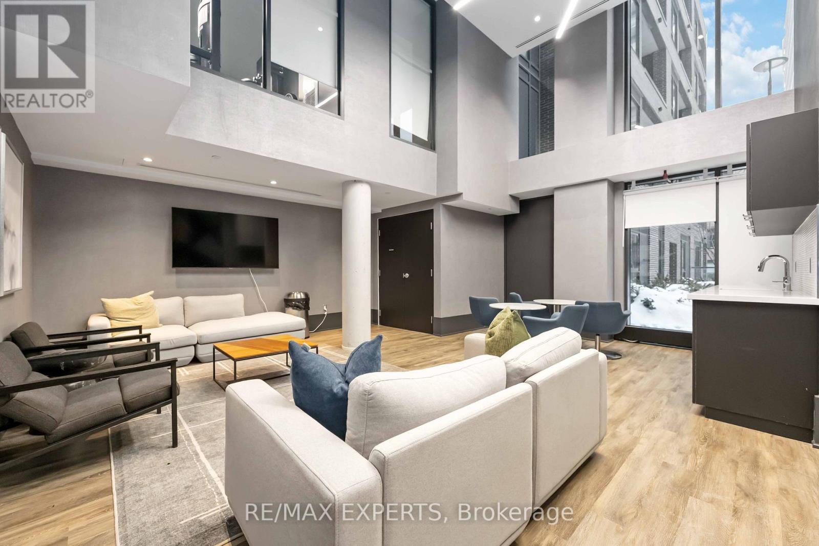 606 - 185 Deerfield Road, Newmarket, Ontario  L3Y 0G7 - Photo 29 - N12689342