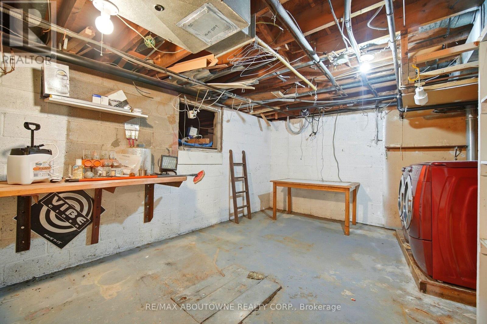 347 Queen Mary Drive, Oakville, Ontario  L6K 3L7 - Photo 42 - W12788018