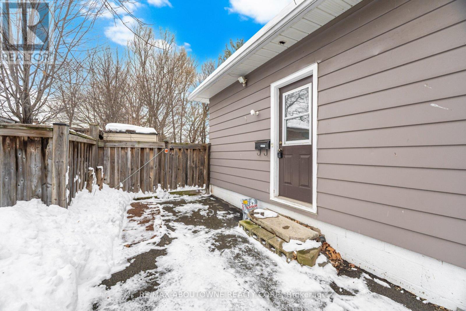 347 Queen Mary Drive, Oakville, Ontario  L6K 3L7 - Photo 46 - W12788018