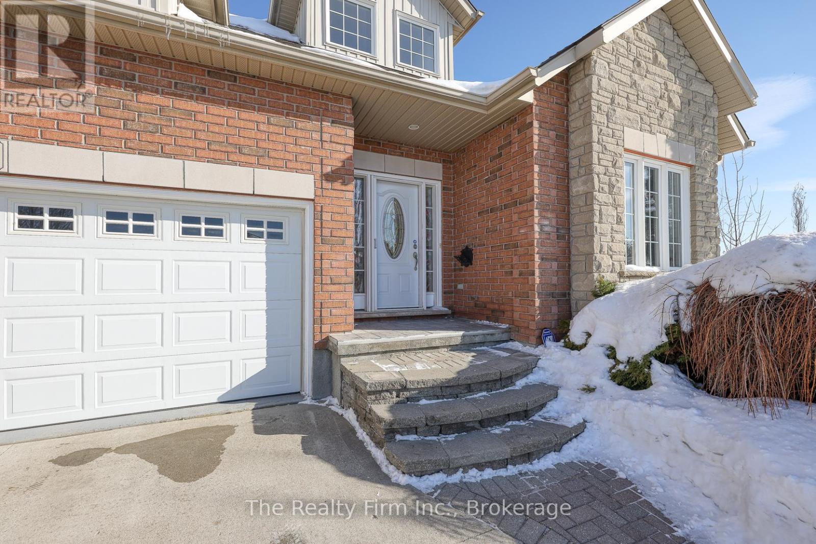 779 Garden Court Crescent, Woodstock, Ontario  N4T 0A3 - Photo 2 - X12791458