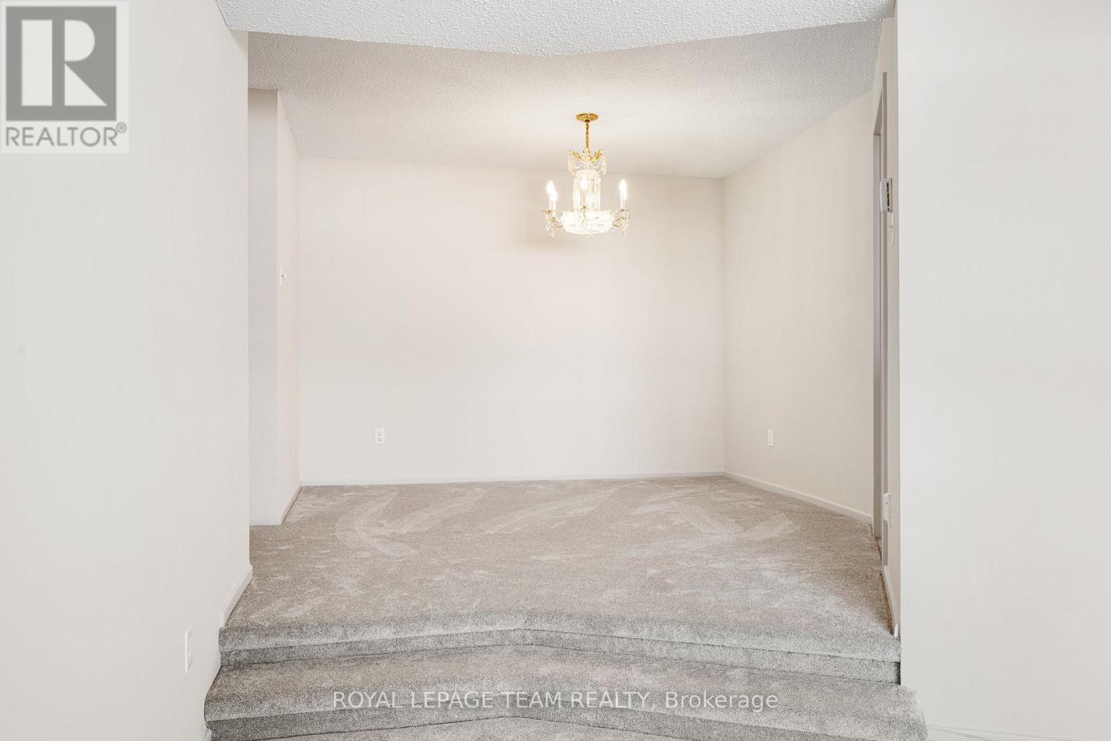 1101 - 1081 Ambleside Drive, Ottawa, Ontario  K2B 8C8 - Photo 8 - X12791448