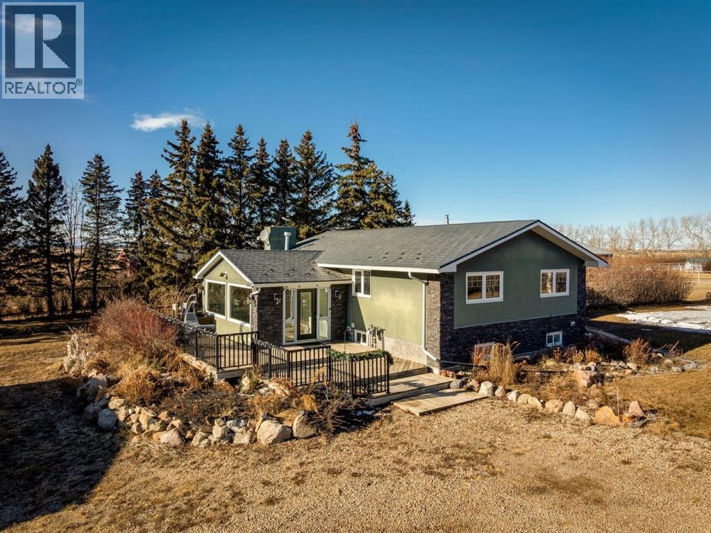 271219 Range Road 22, Rural Rocky View County, Alberta  T4B 4P3 - Photo 5 - A2286659