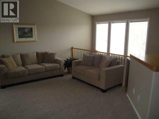 51 Kodiak Boulevard N, Lethbridge, Alberta  T1H 6T1 - Photo 3 - A2286362