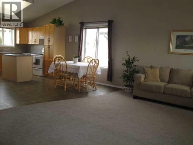 51 Kodiak Boulevard N, Lethbridge, Alberta  T1H 6T1 - Photo 4 - A2286362