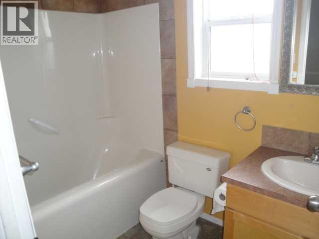 51 Kodiak Boulevard N, Lethbridge, Alberta  T1H 6T1 - Photo 8 - A2286362