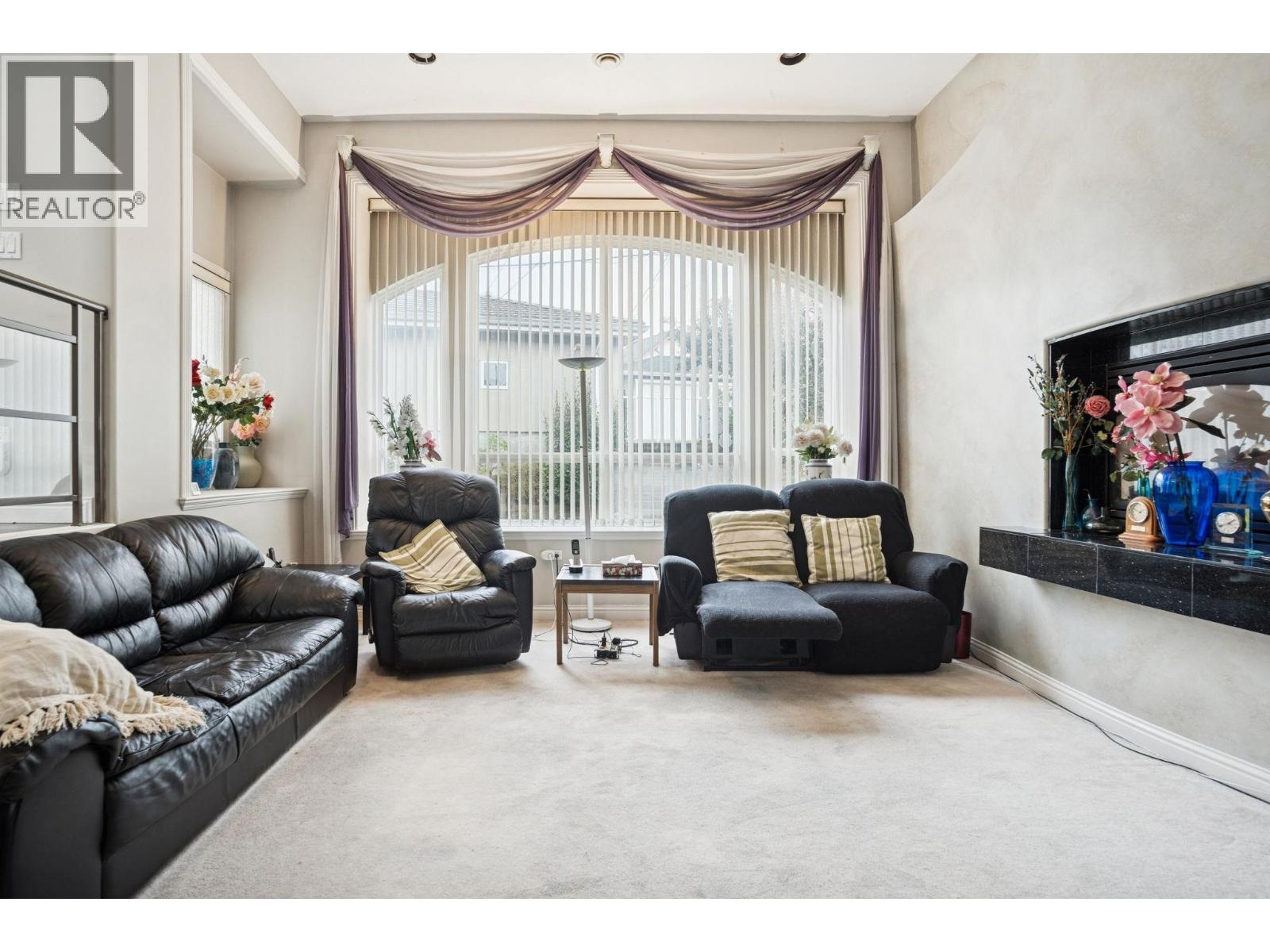 2085 Qualicum Drive, Vancouver, British Columbia  V5P 2M3 - Photo 5 - R3090103