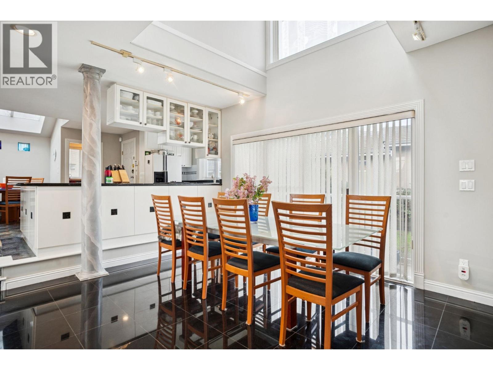 2085 Qualicum Drive, Vancouver, British Columbia  V5P 2M3 - Photo 7 - R3090103