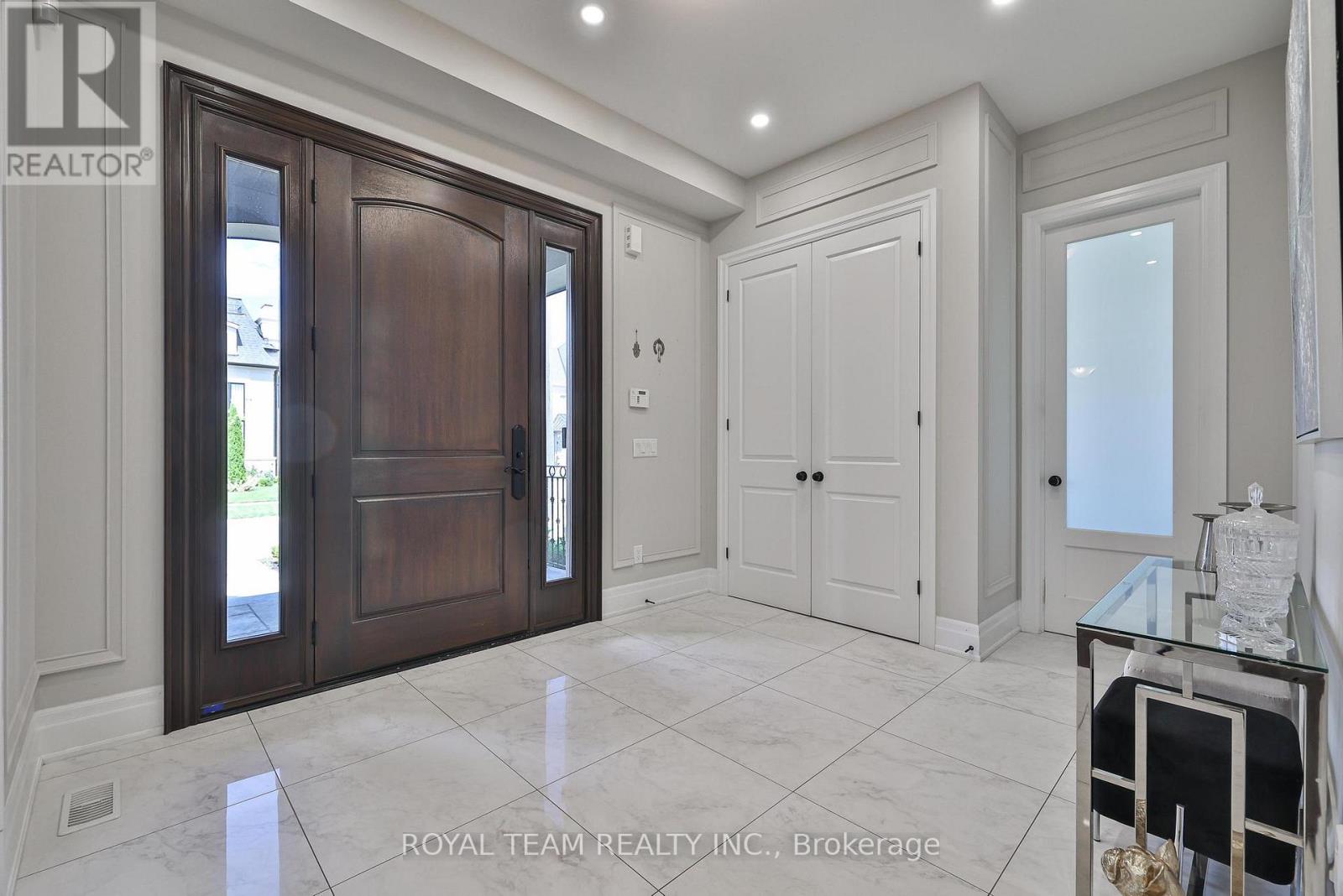 1 Ria Court, King, Ontario  L7B 0B9 - Photo 7 - N12791464