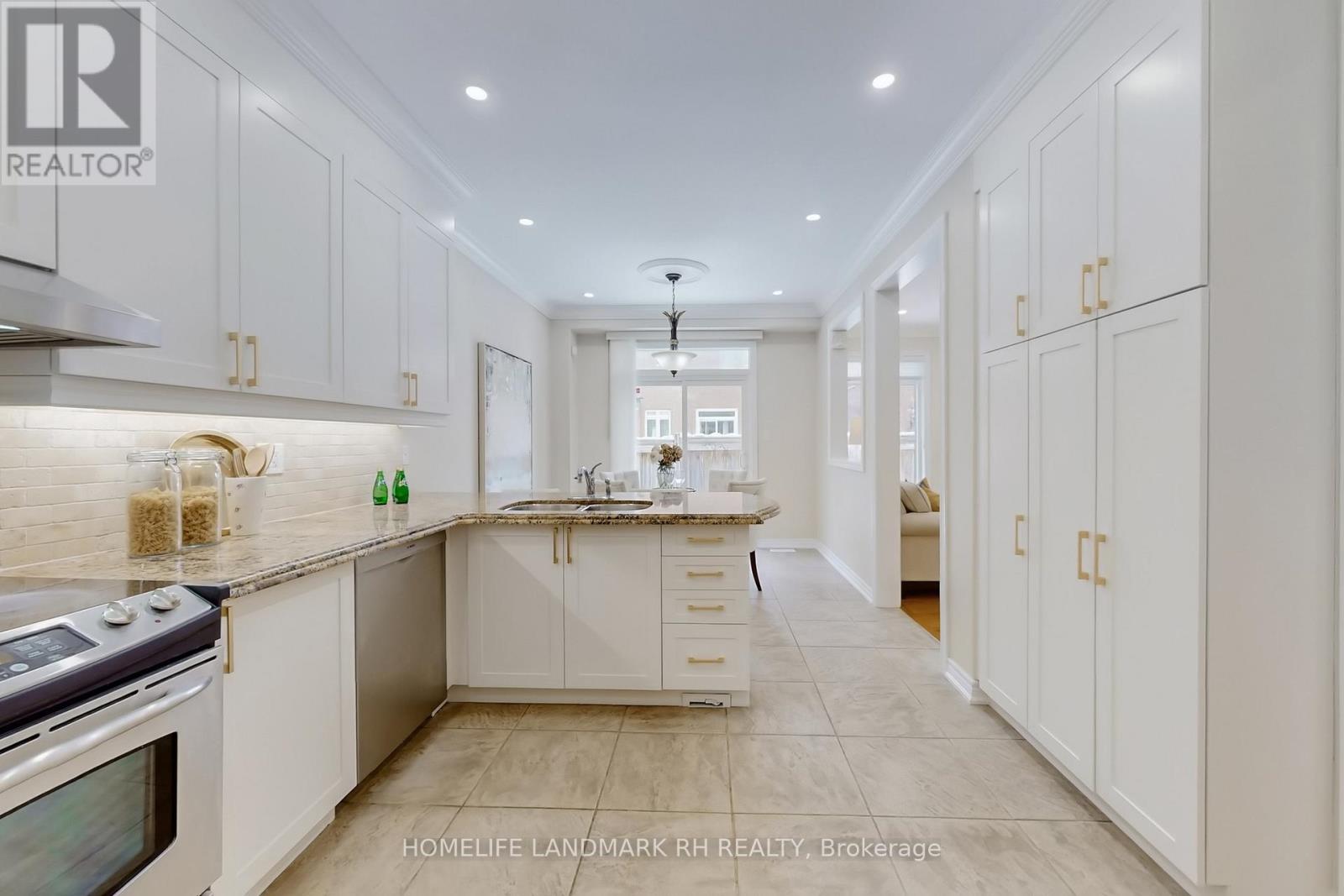 26 Jacobi Court, Vaughan, Ontario  L4J 9H8 - Photo 15 - N12787000