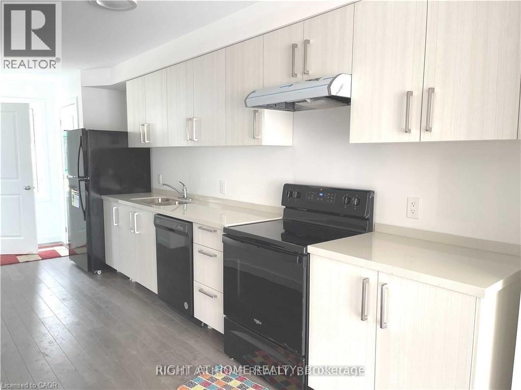 351 Chaffey Street, Welland, Ontario  L3B 0K5 - Photo 3 - 40805439