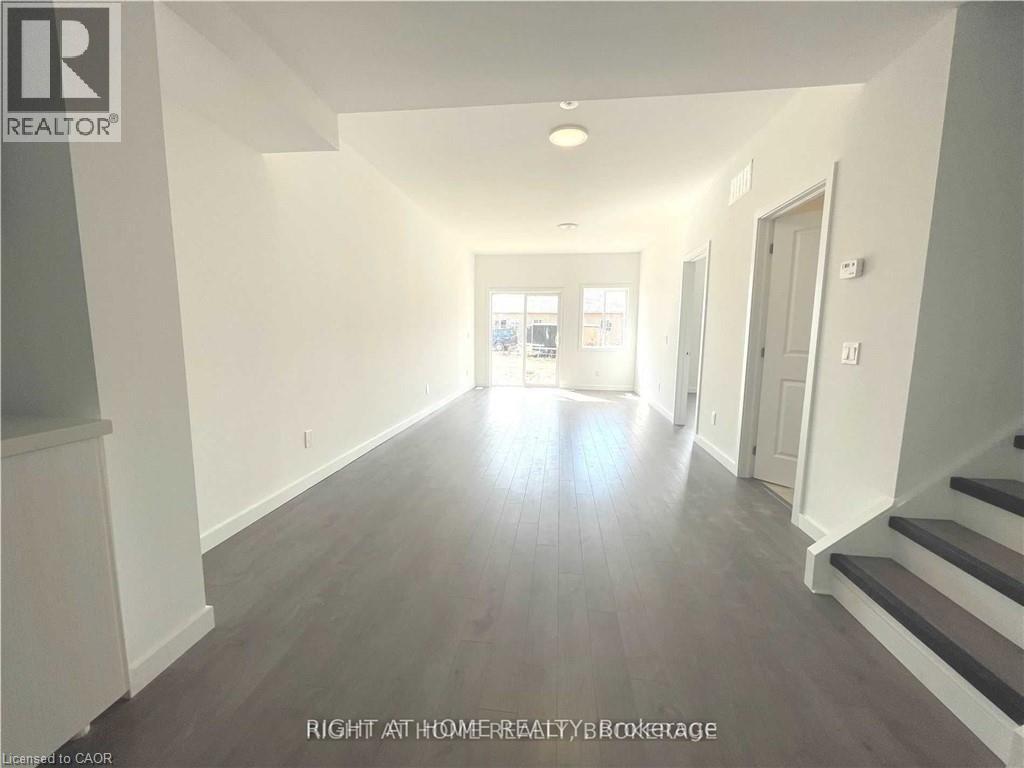 351 Chaffey Street, Welland, Ontario  L3B 0K5 - Photo 5 - 40805439