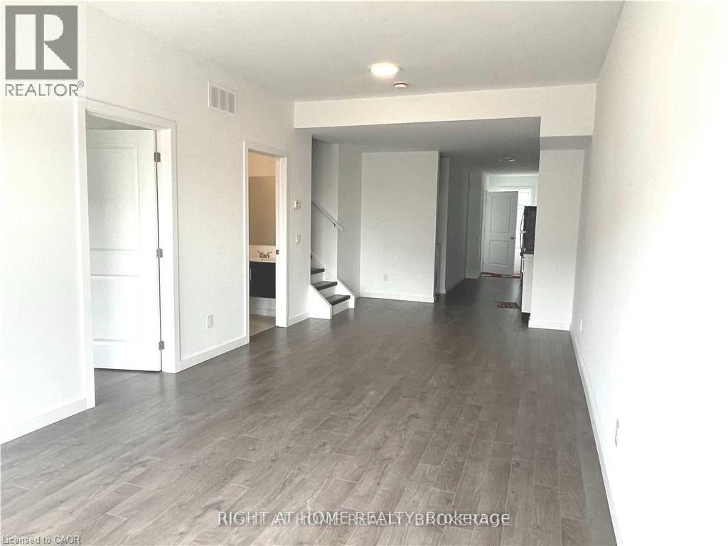 351 Chaffey Street, Welland, Ontario  L3B 0K5 - Photo 6 - 40805439