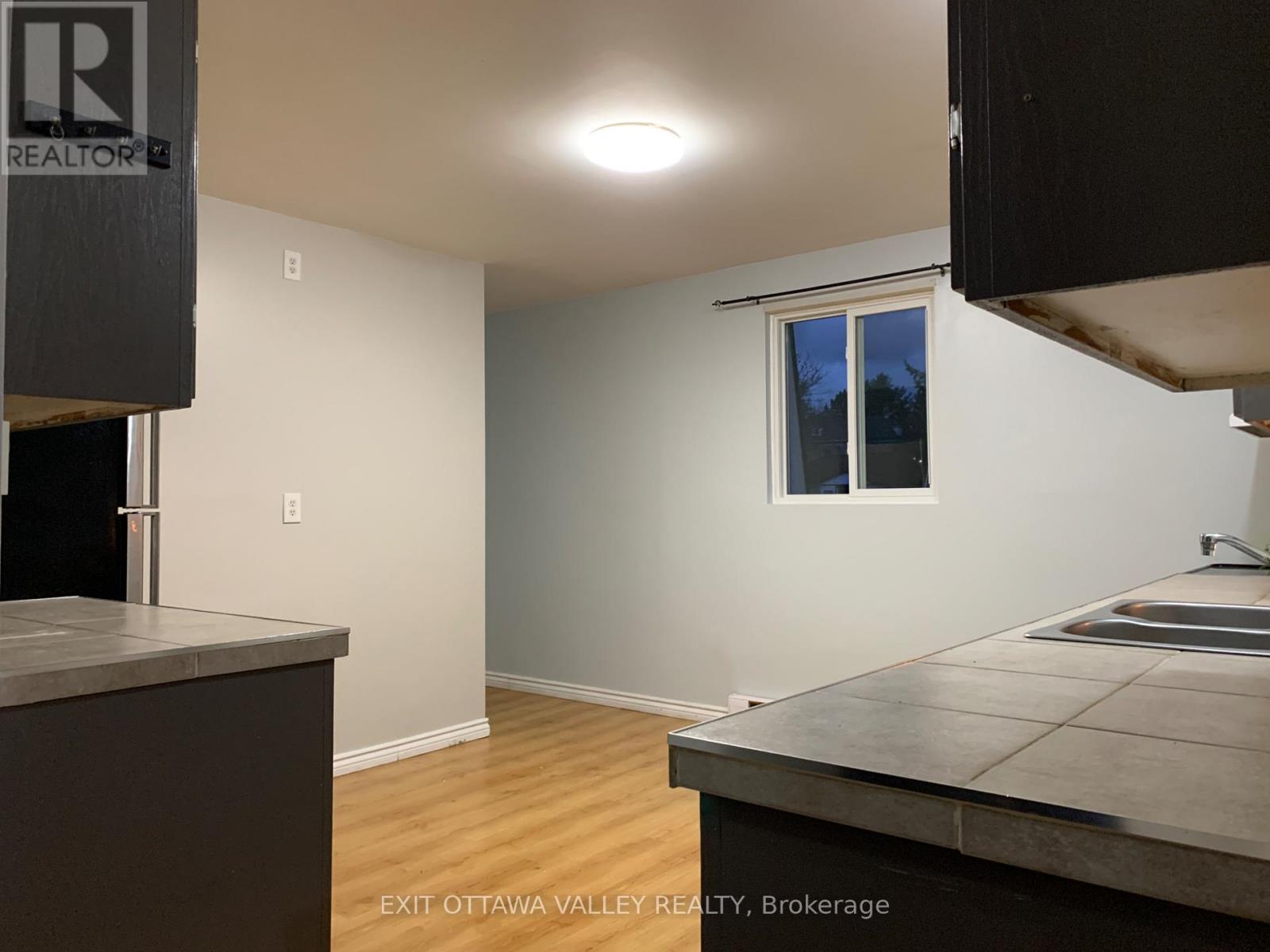 80 Hunter Street, Pembroke, Ontario  K8A 2N5 - Photo 36 - X12791486