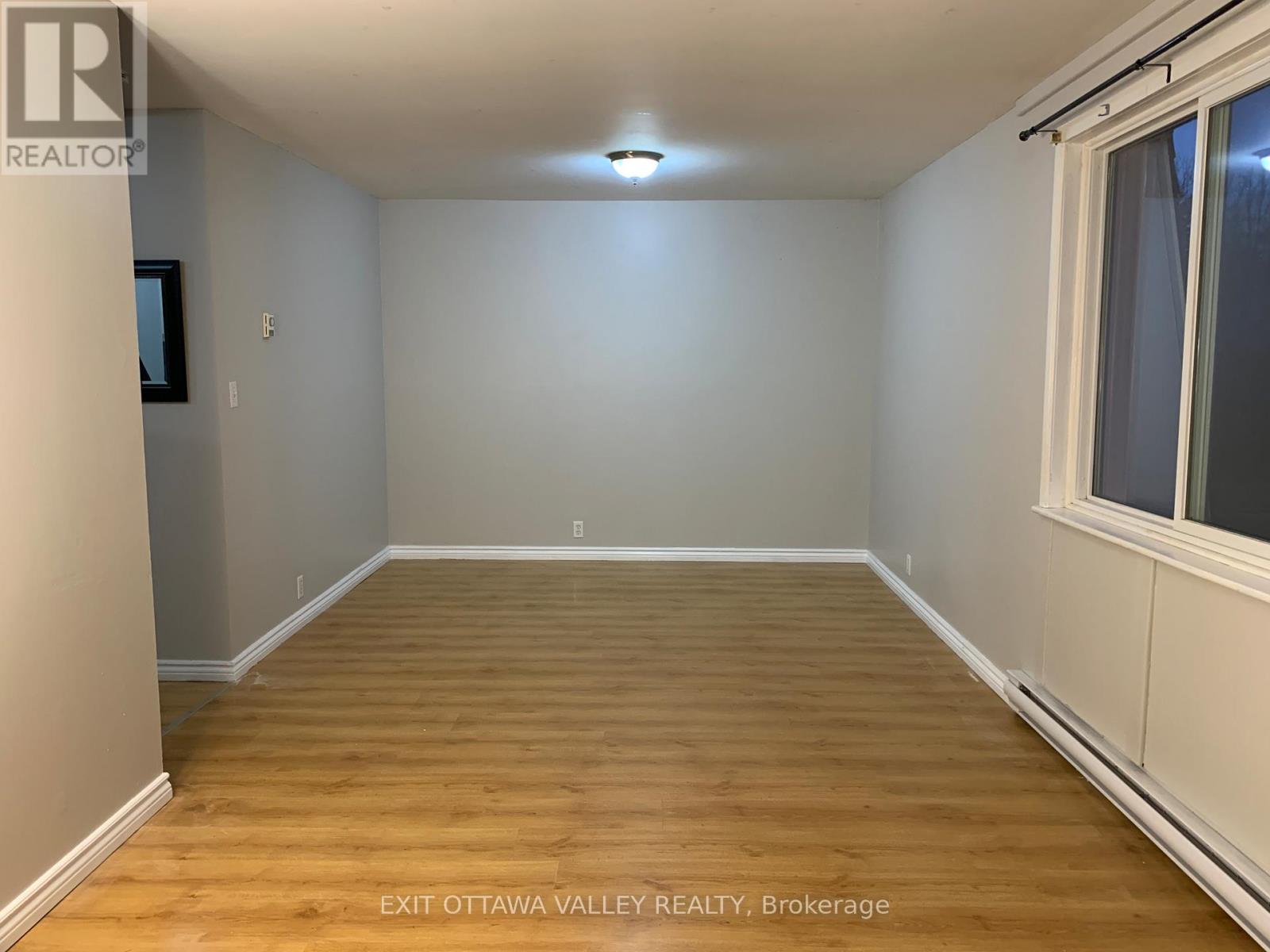 80 Hunter Street, Pembroke, Ontario  K8A 2N5 - Photo 44 - X12791486