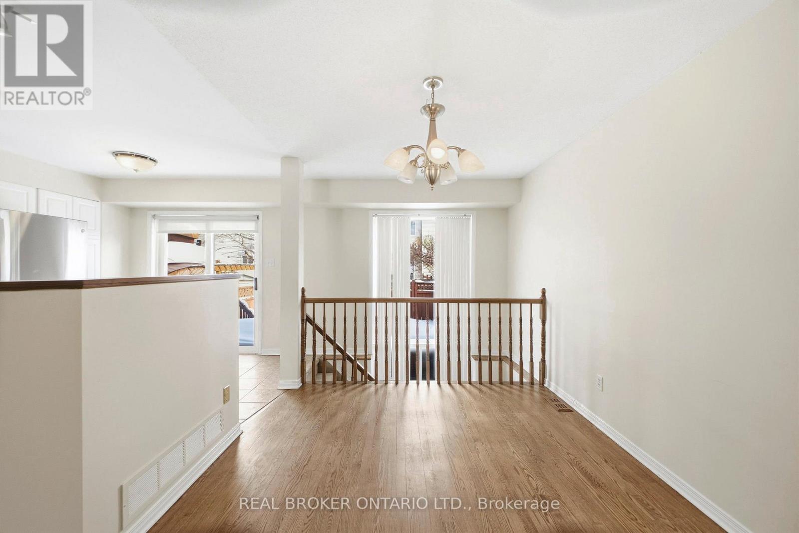 220 Woodpark Way, Ottawa, Ontario  K2J 4P7 - Photo 10 - X12791478