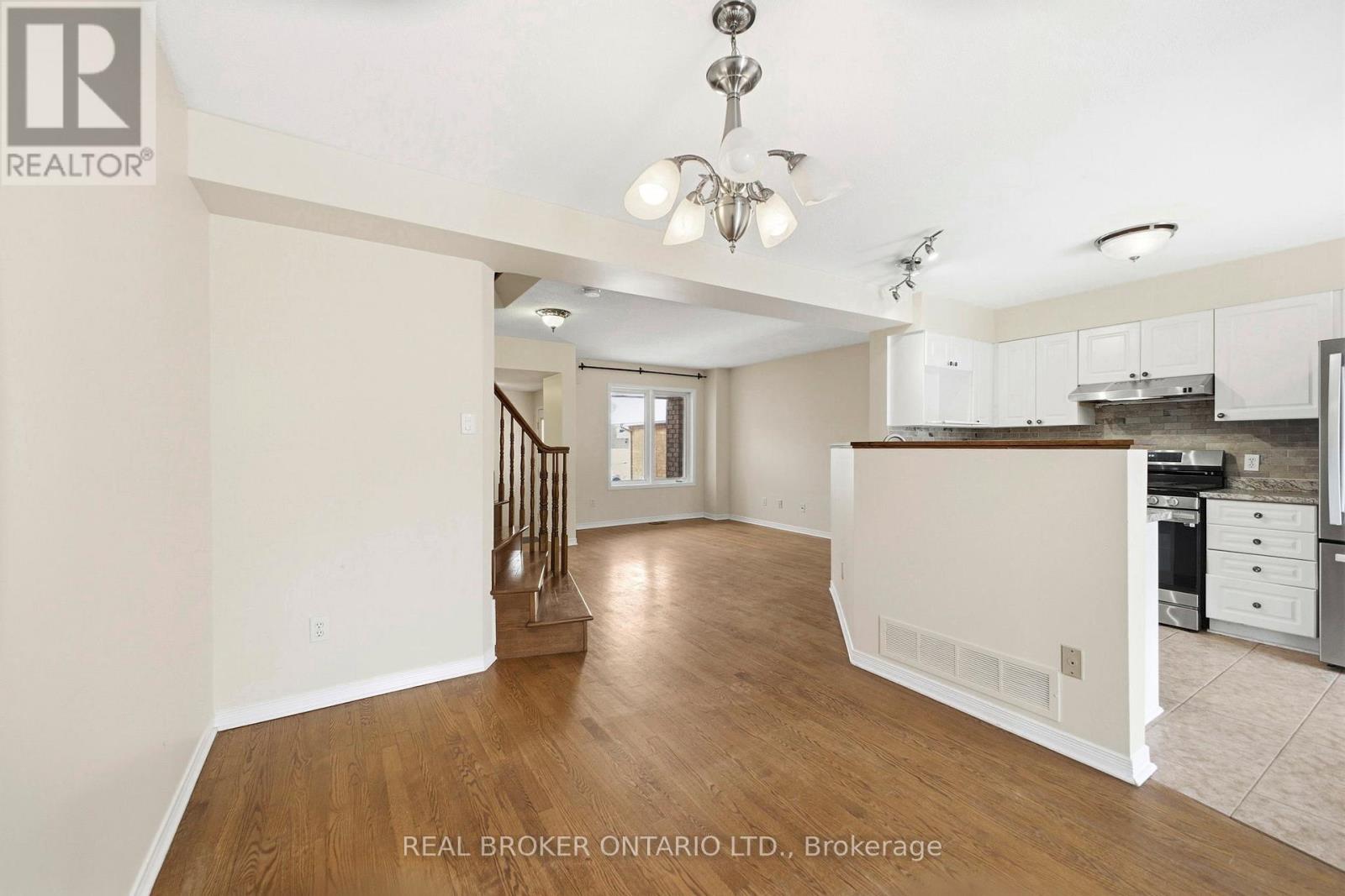 220 Woodpark Way, Ottawa, Ontario  K2J 4P7 - Photo 12 - X12791478