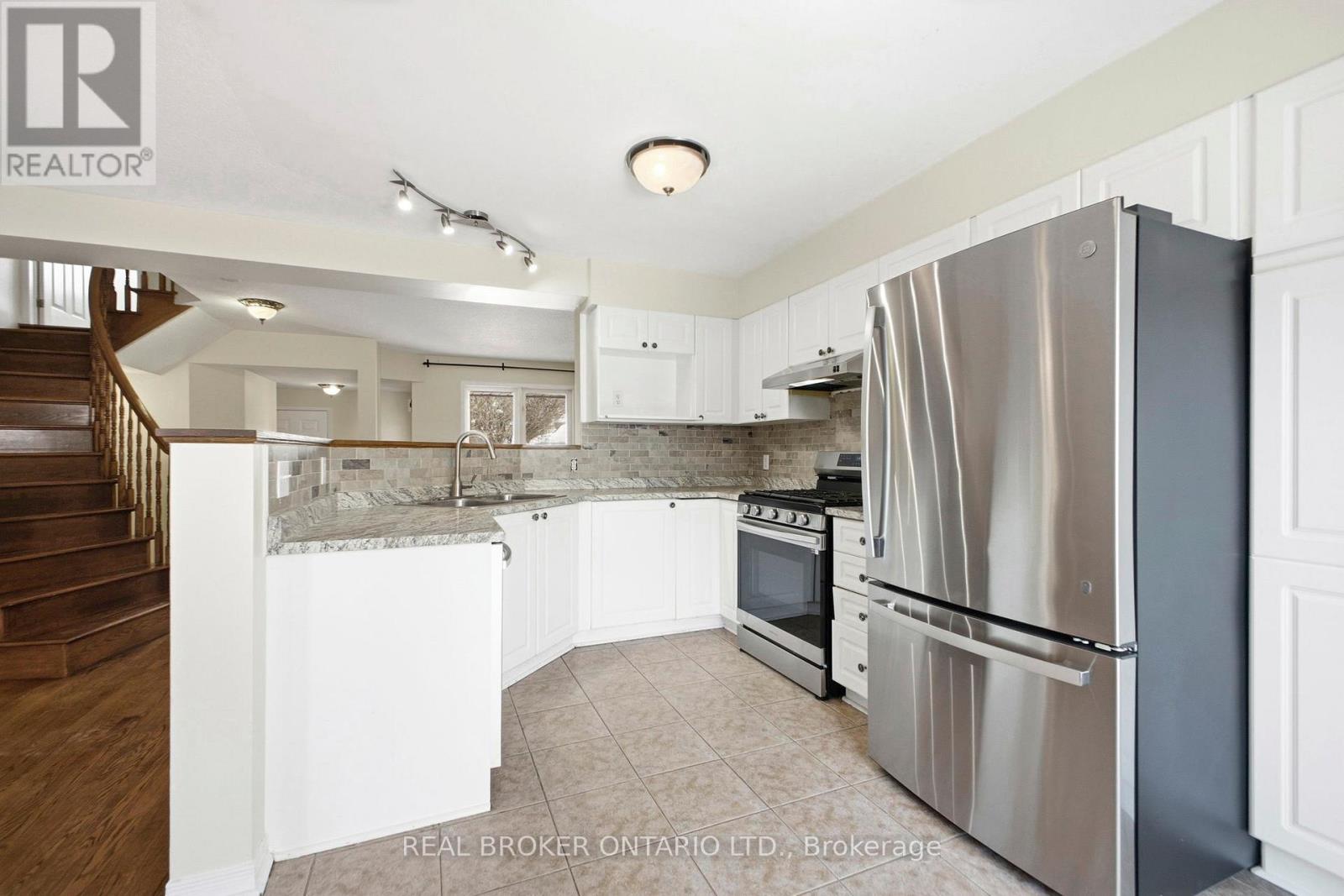 220 Woodpark Way, Ottawa, Ontario  K2J 4P7 - Photo 14 - X12791478