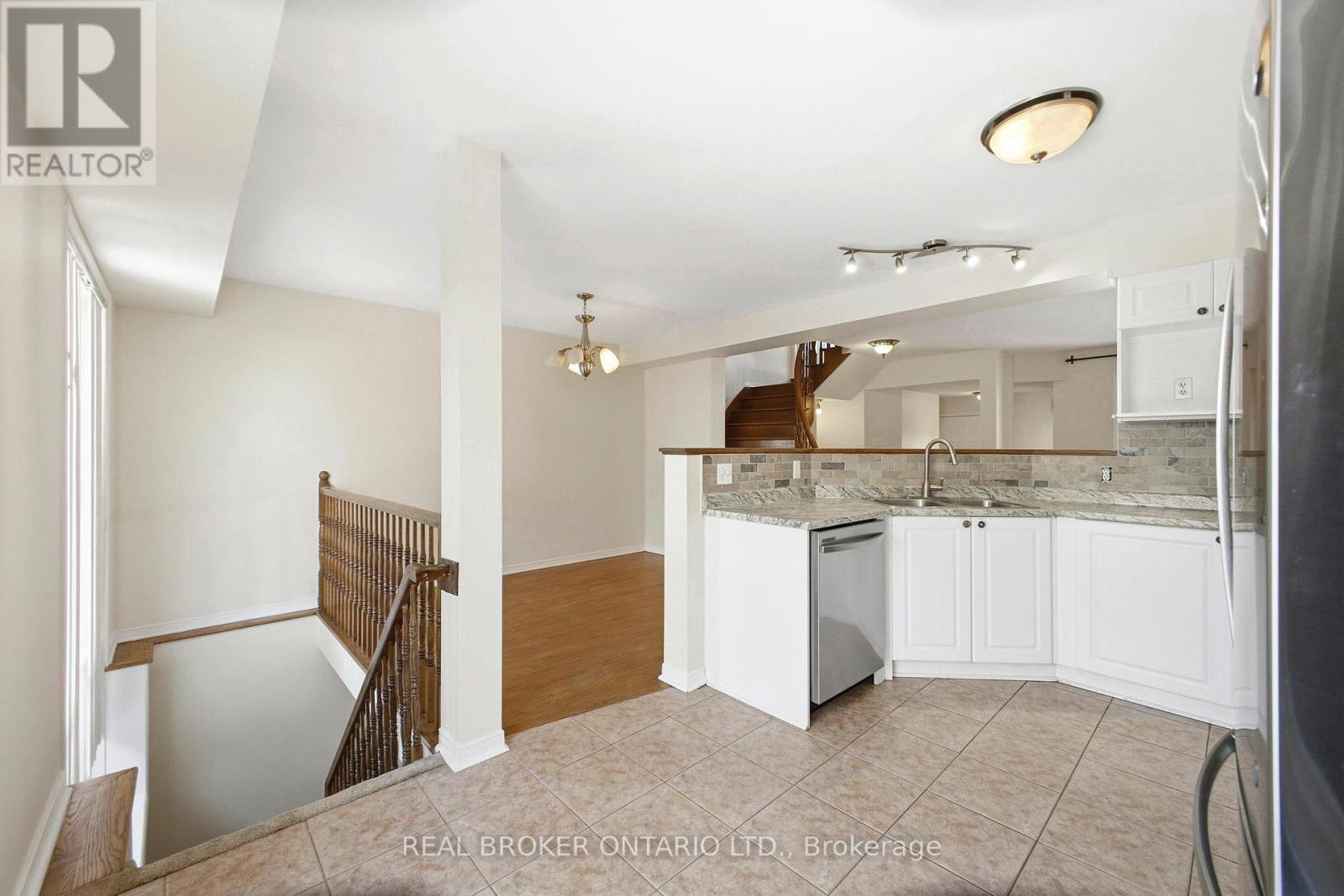 220 Woodpark Way, Ottawa, Ontario  K2J 4P7 - Photo 17 - X12791478