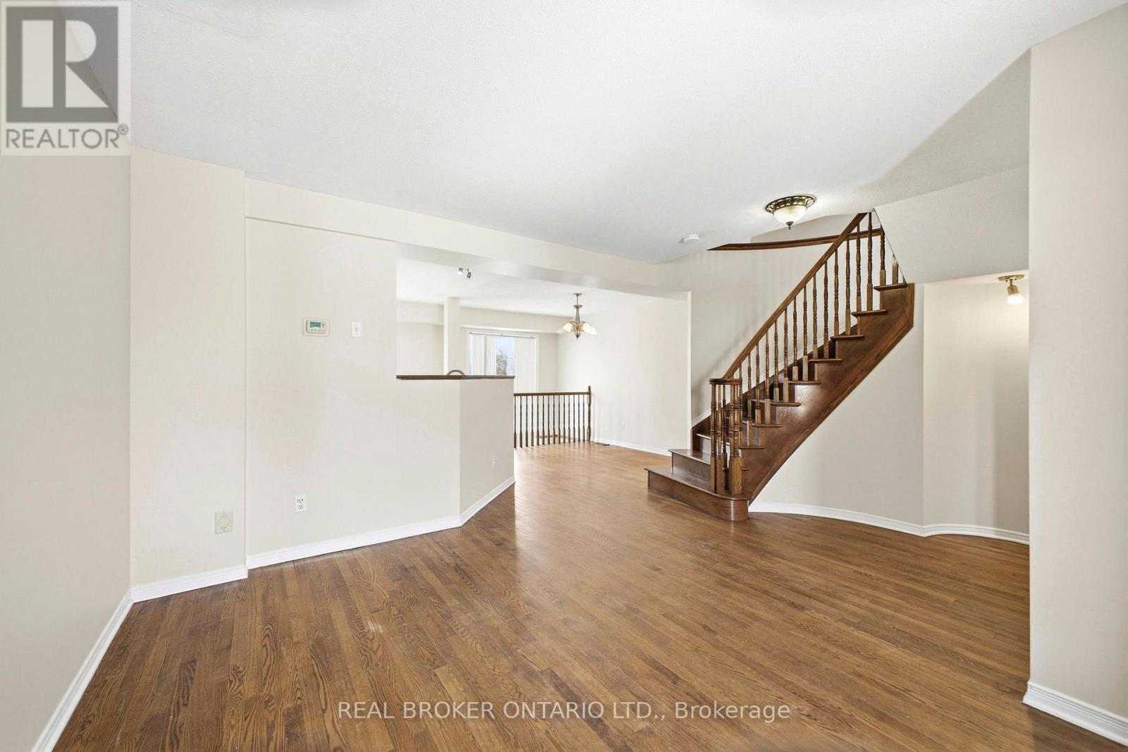 220 Woodpark Way, Ottawa, Ontario  K2J 4P7 - Photo 6 - X12791478