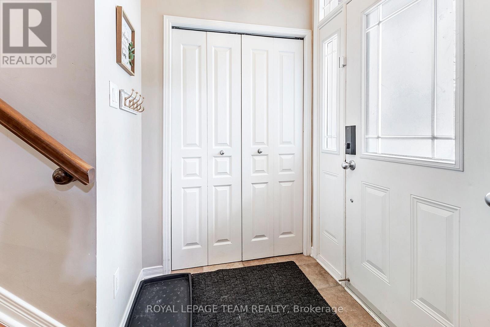 276 Harthill Way, Ottawa, Ontario  K2J 0P2 - Photo 4 - X12791488