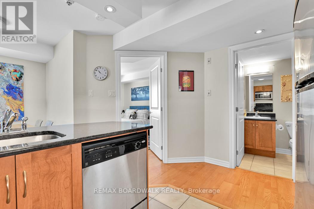 307 - 314 Central Park Drive, Ottawa, Ontario  K2C 4G4 - Photo 17 - X12791492