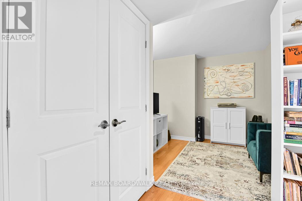 307 - 314 Central Park Drive, Ottawa, Ontario  K2C 4G4 - Photo 9 - X12791492