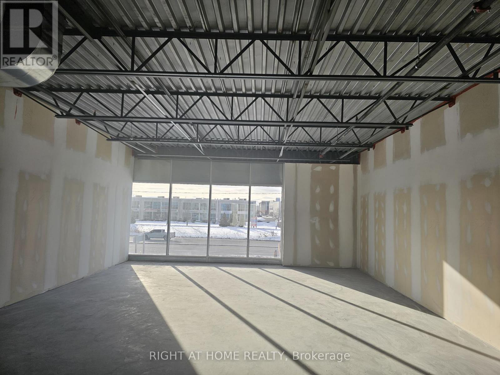 6 (Upper Floor) - 7681 Highway 27 E, Vaughan (West Woodbridge Industrial Area), Ontario  L4L 4M5 - Photo 4 - N12791484