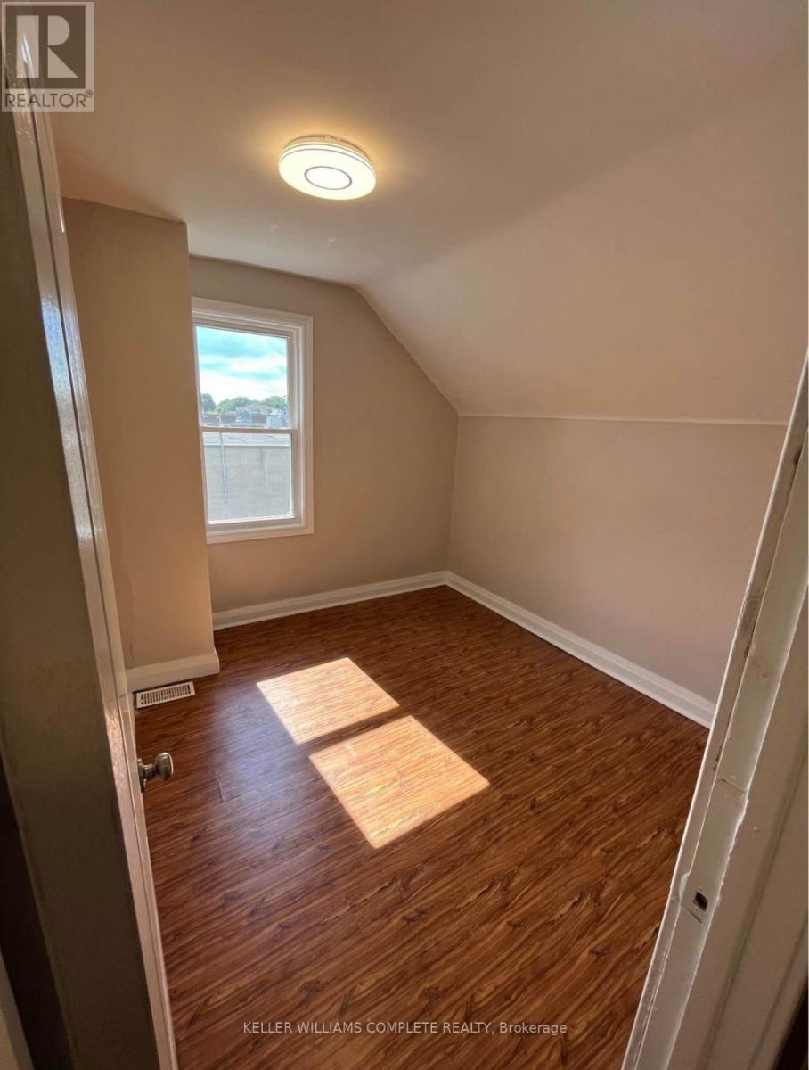 6083 Dunn Street, Niagara Falls, Ontario  L2G 2P3 - Photo 10 - X12791490