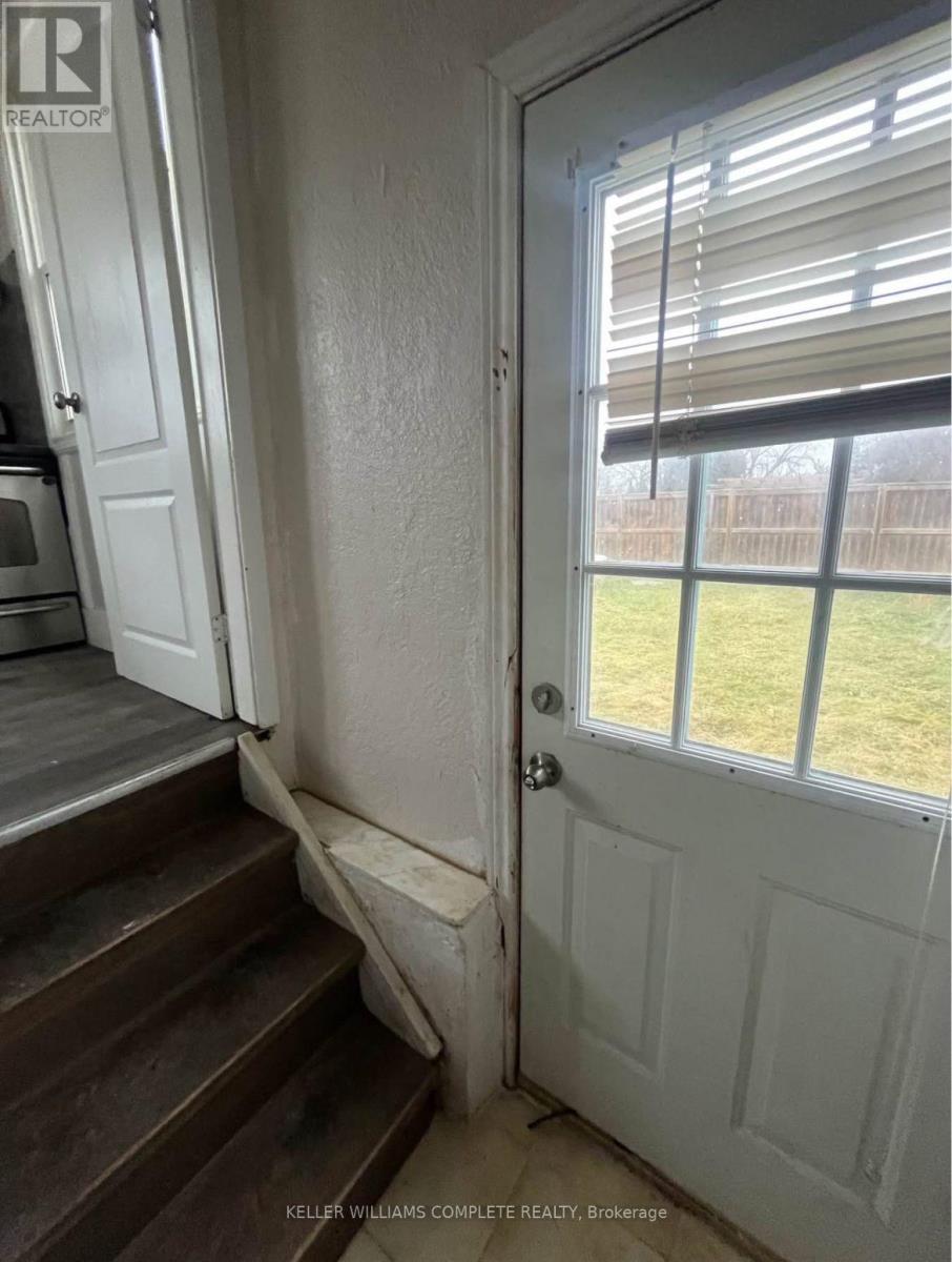 6083 Dunn Street, Niagara Falls, Ontario  L2G 2P3 - Photo 12 - X12791490