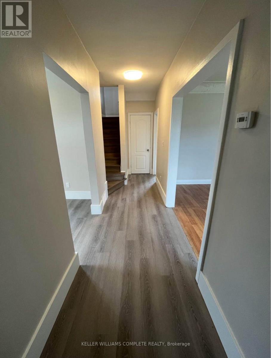 6083 Dunn Street, Niagara Falls, Ontario  L2G 2P3 - Photo 2 - X12791490