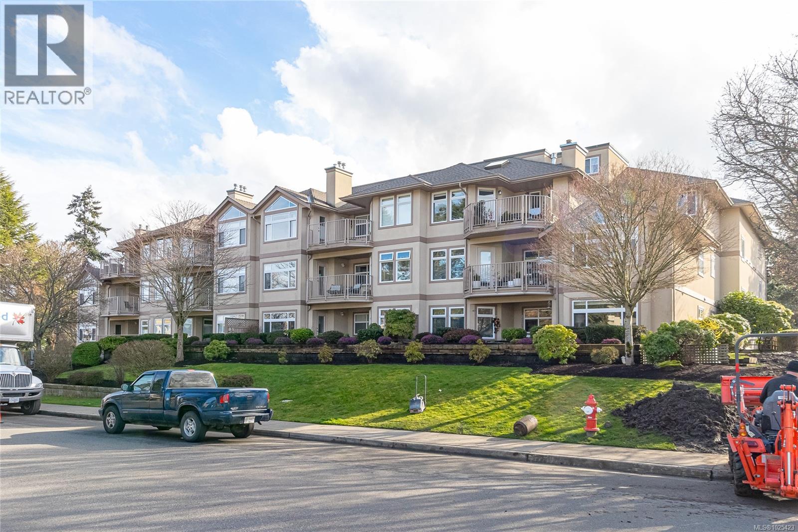 203 354 Morison Ave, Parksville, British Columbia