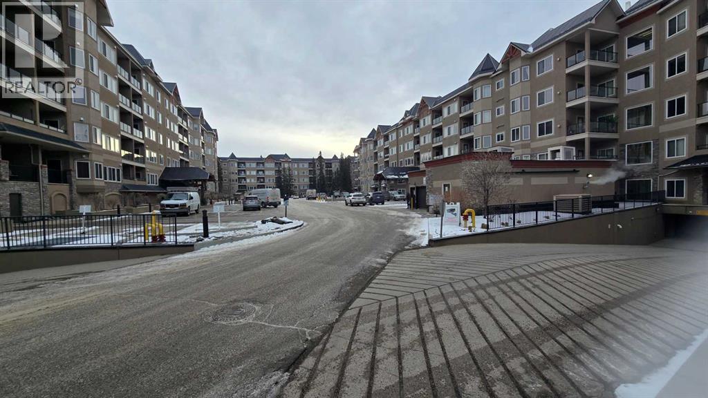 201, 10 Discovery Ridge Close Sw, Calgary, Alberta  t3h 5x4 - Photo 15 - A2282388