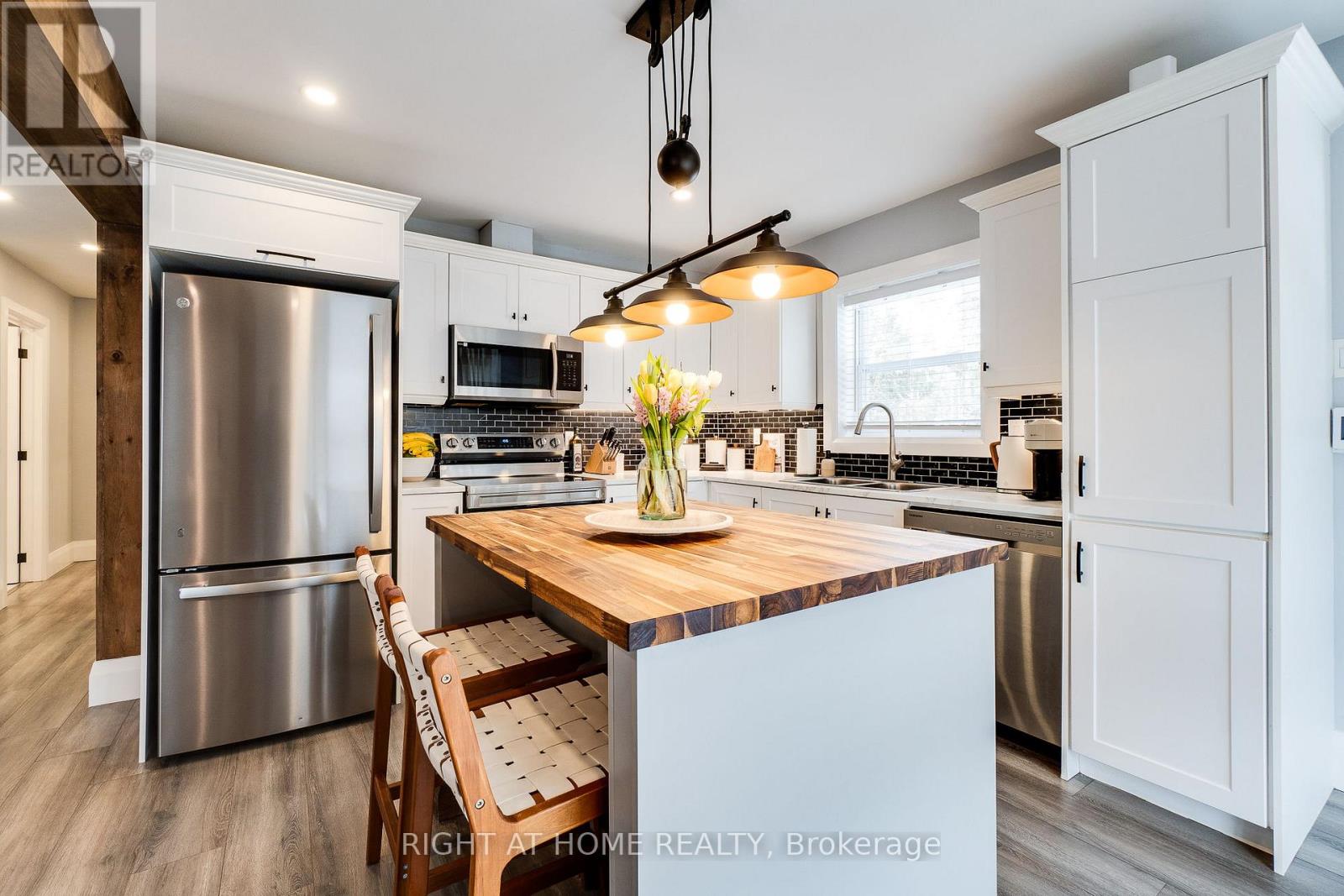 54 Blue Jay Boulevard, Georgina, Ontario  L0E 1N0 - Photo 8 - N12786540