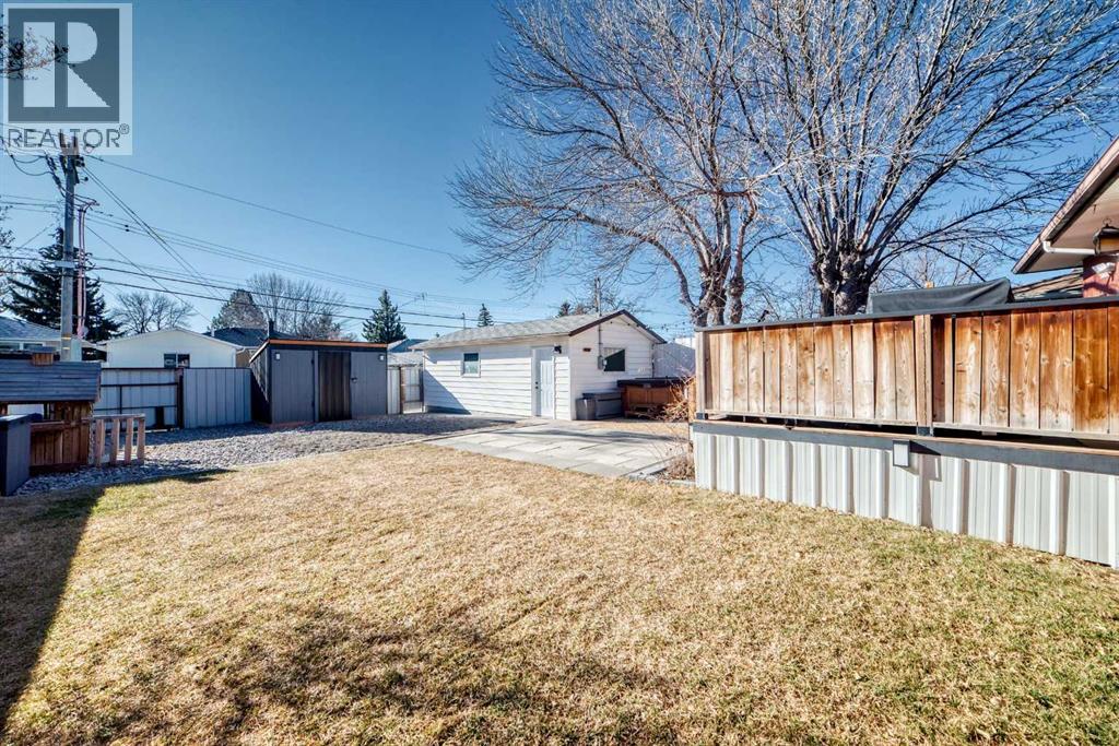 2404 5a Avenue N, Lethbridge, Alberta  T1H 0R6 - Photo 3 - A2286645