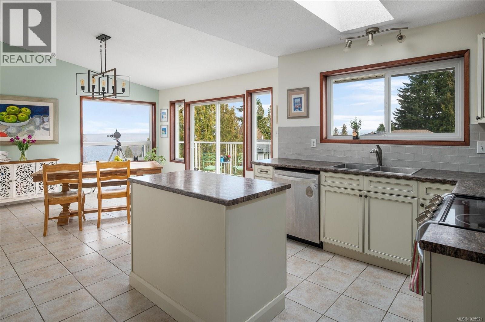 5959 Schooner Way, Nanaimo, British Columbia  V9V 1E8 - Photo 15 - 1025921