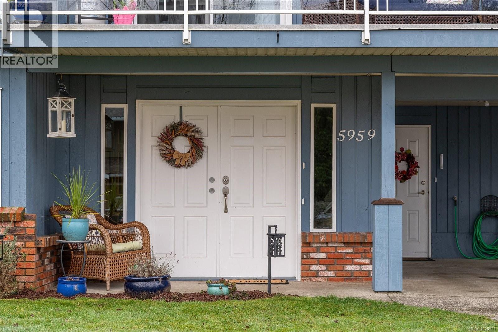 5959 Schooner Way, Nanaimo, British Columbia  V9V 1E8 - Photo 3 - 1025921