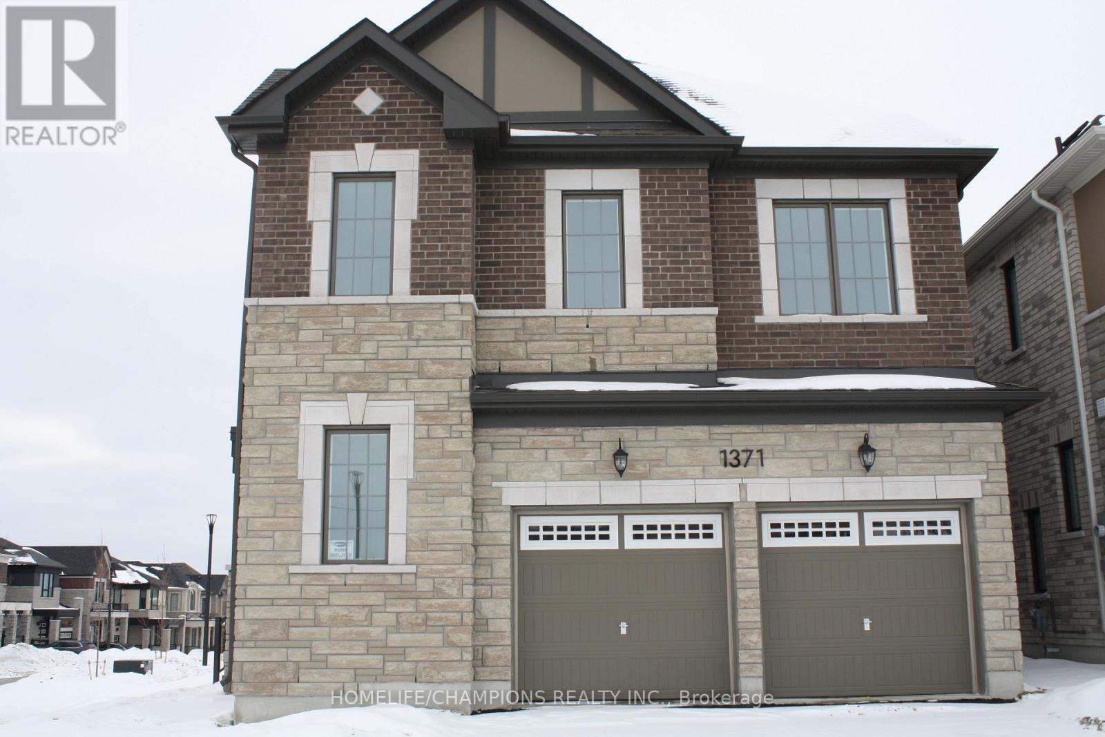 1371 Kerrydale Avenue, Pickering, Ontario  L1X 0T1 - Photo 3 - E12791526