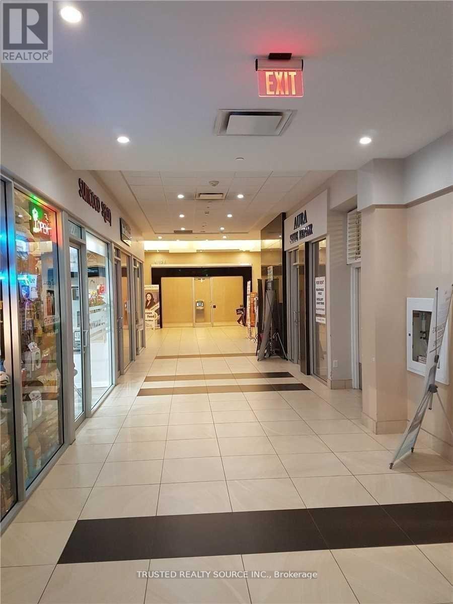 19 - 384 Yonge Street, Toronto, Ontario  M5B 1S8 - Photo 10 - C12786800