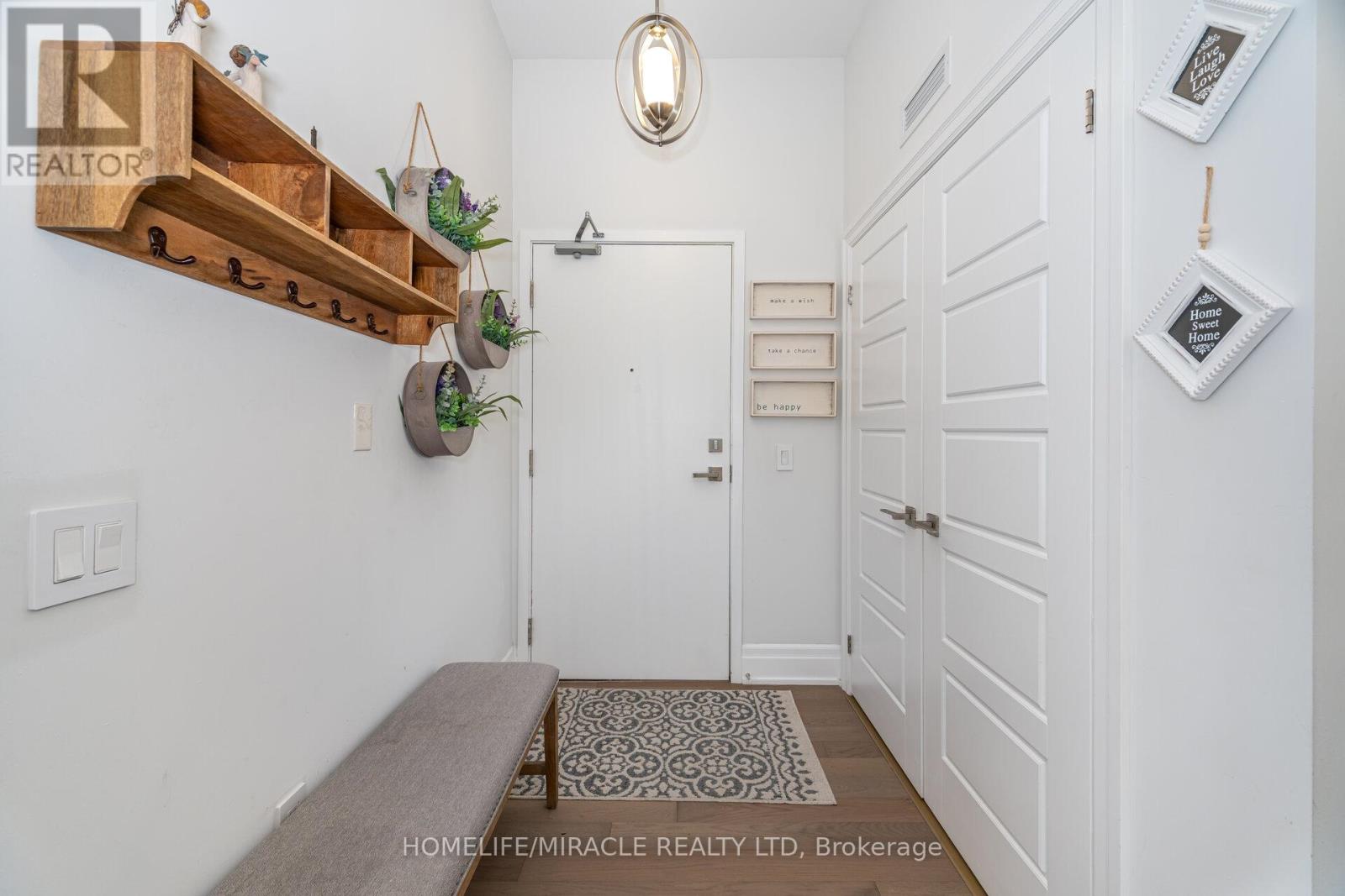 514 - 4055 Parkside Village Drive, Mississauga, Ontario  L5B 0K8 - Photo 5 - W12791512