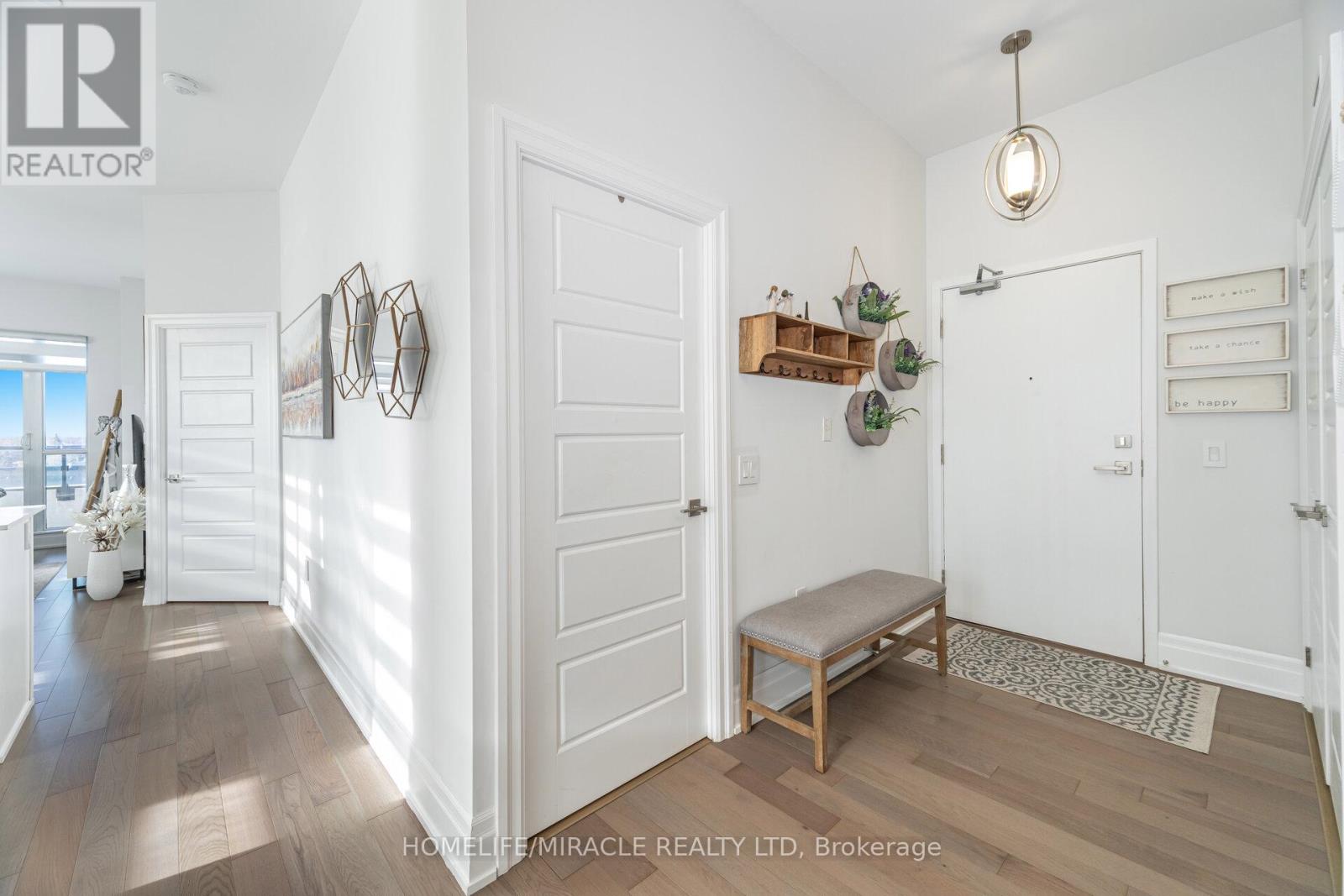 514 - 4055 Parkside Village Drive, Mississauga, Ontario  L5B 0K8 - Photo 8 - W12791512